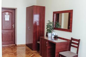 Фото номера Стандартный двухместный номер с 1 кроватью или 2 отдельными кроватями Отель Hotel Sluch г. Starokostyantyniv 39